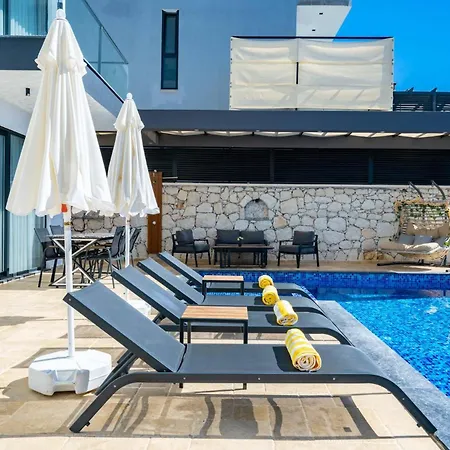 Ceyhun House Villa *